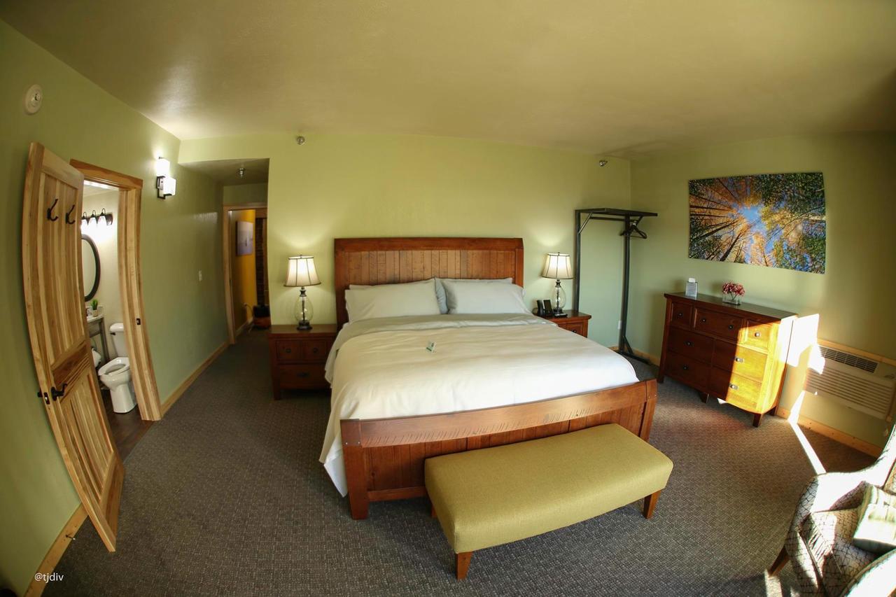 King Room with Balcony
