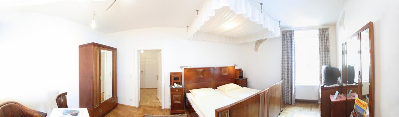 Suite with Spa Bath