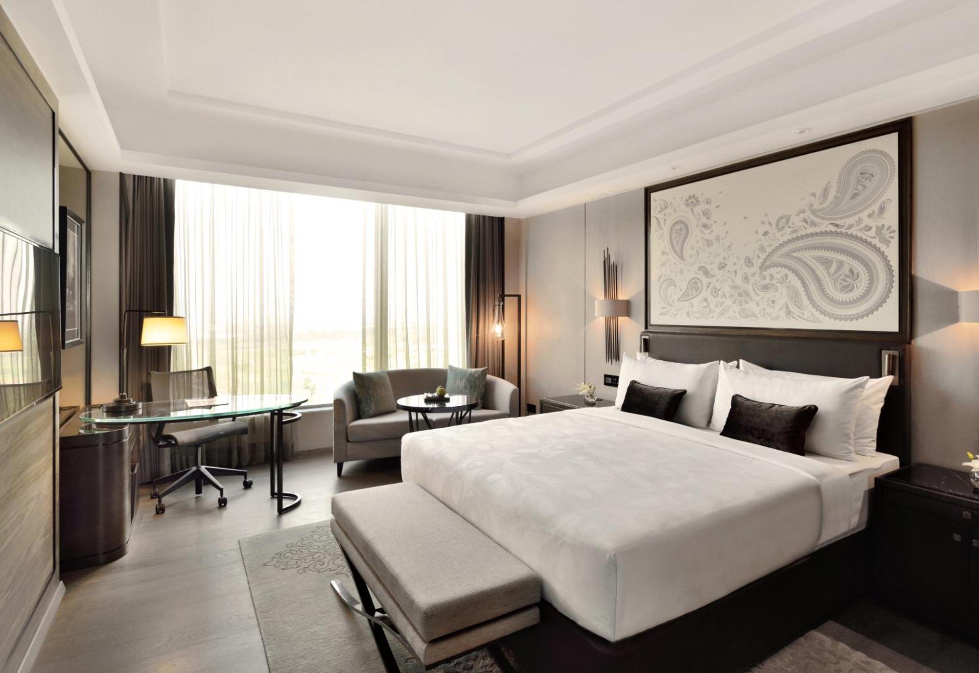 Deluxe King Guest Room