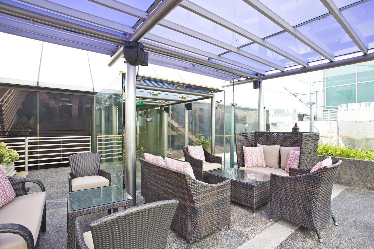 Nap Room Lounge meals Common Shower & Toilet Check 2PM & Check-out 12PM