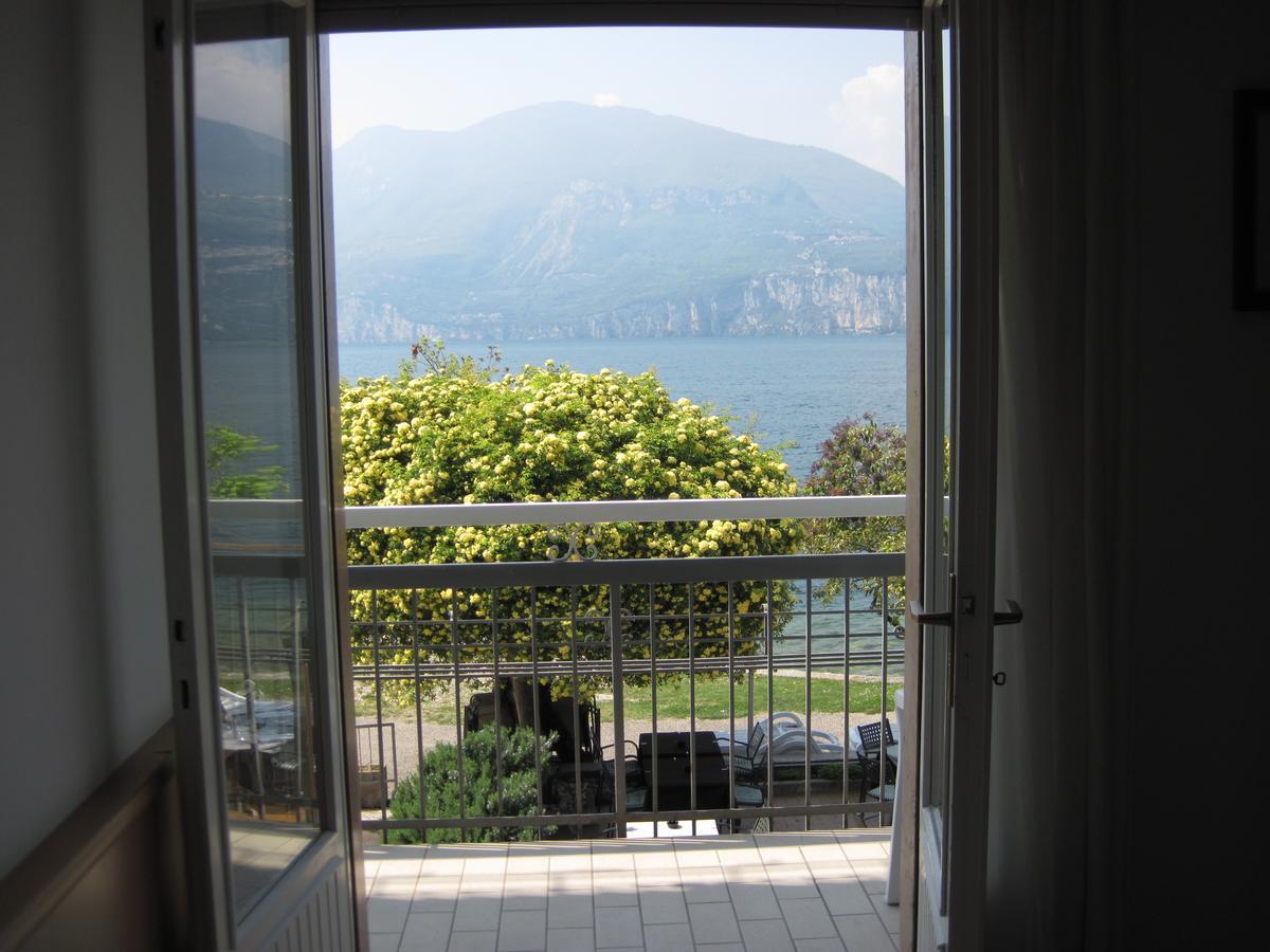 Doppel-/Zweibettzimmer mit Seeblick