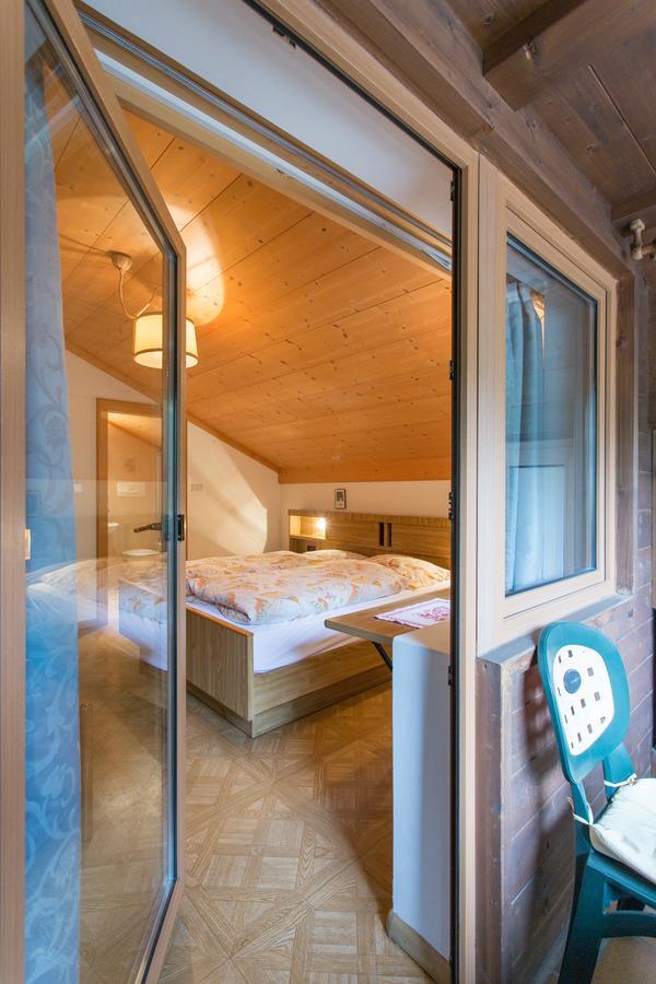 Doppelzimmer mit Balkon