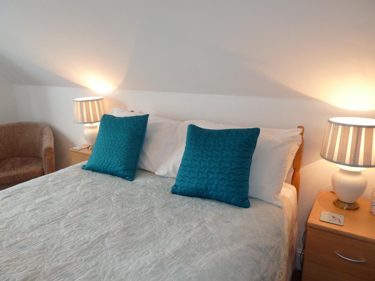 Budget Double Room,605075325:JPEG