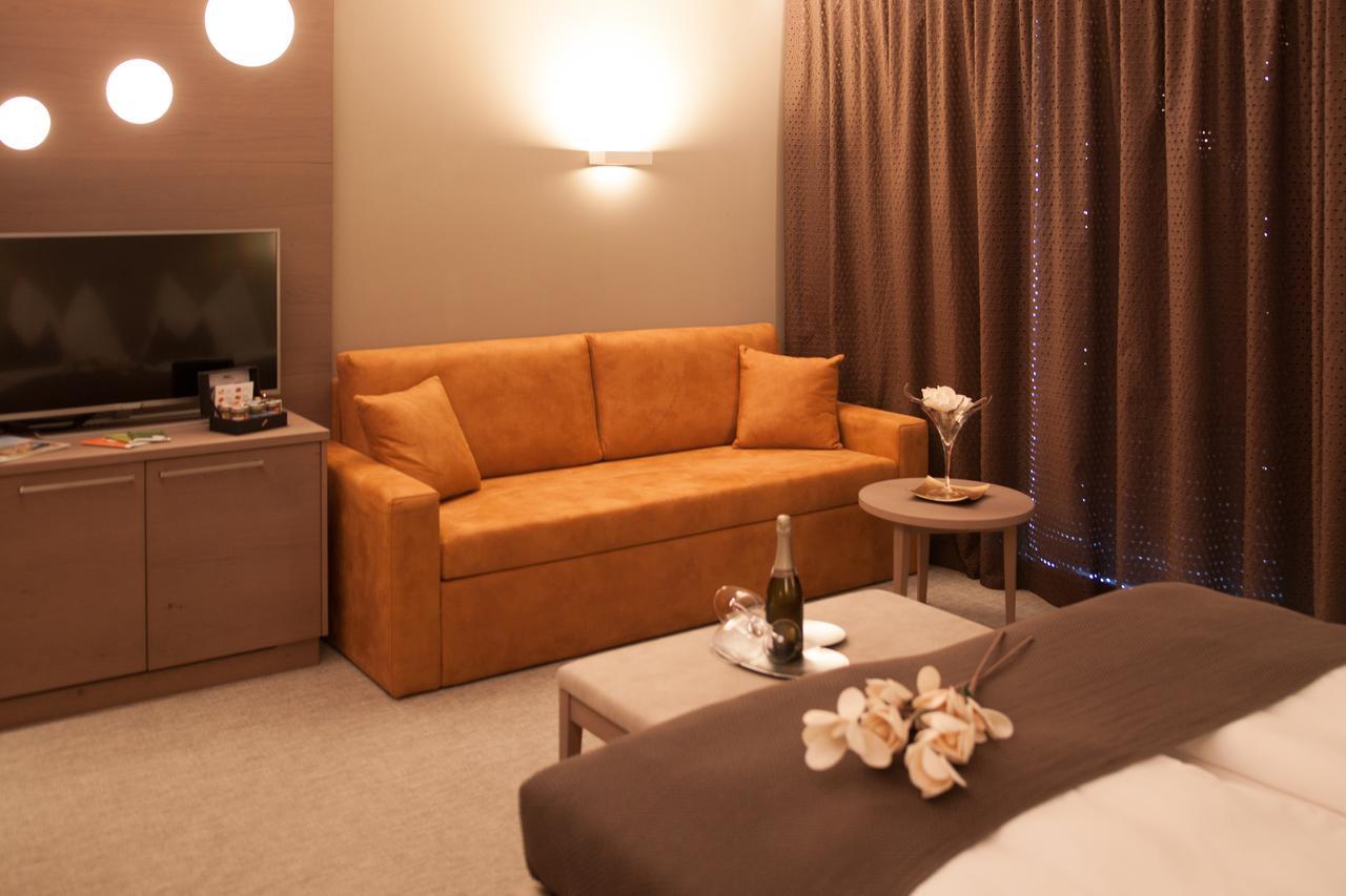 Deluxe Doppel- oder Zweibettzimmer mit Bergblick und Schlafsofa