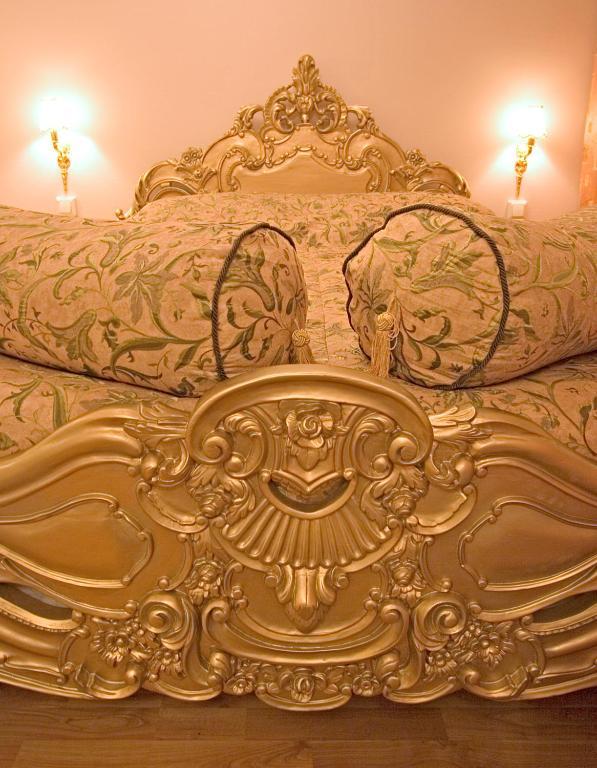 Double Room with Private Bathroom and toilet