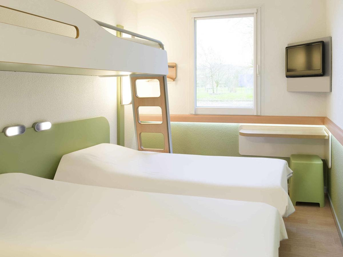 Triple Room with Three Single Beds