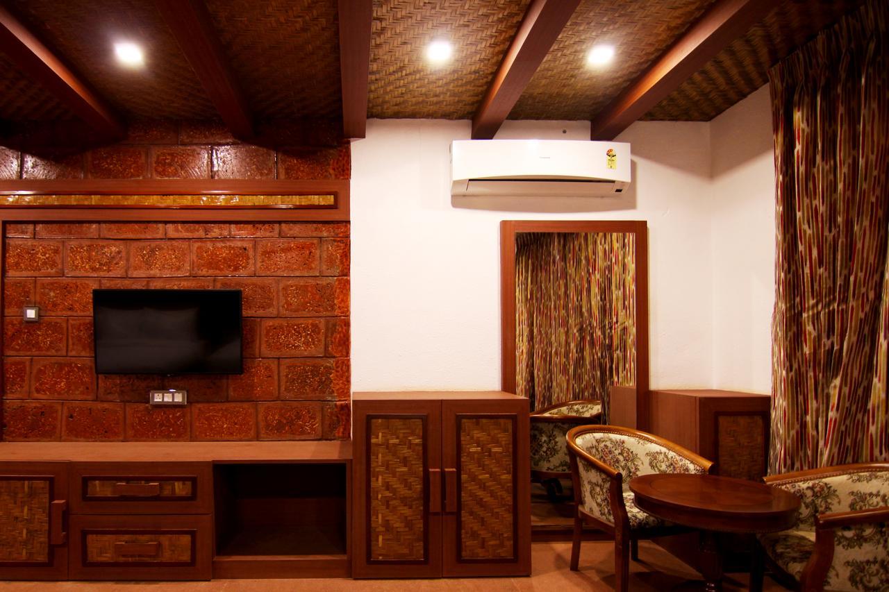 Superior Family Room