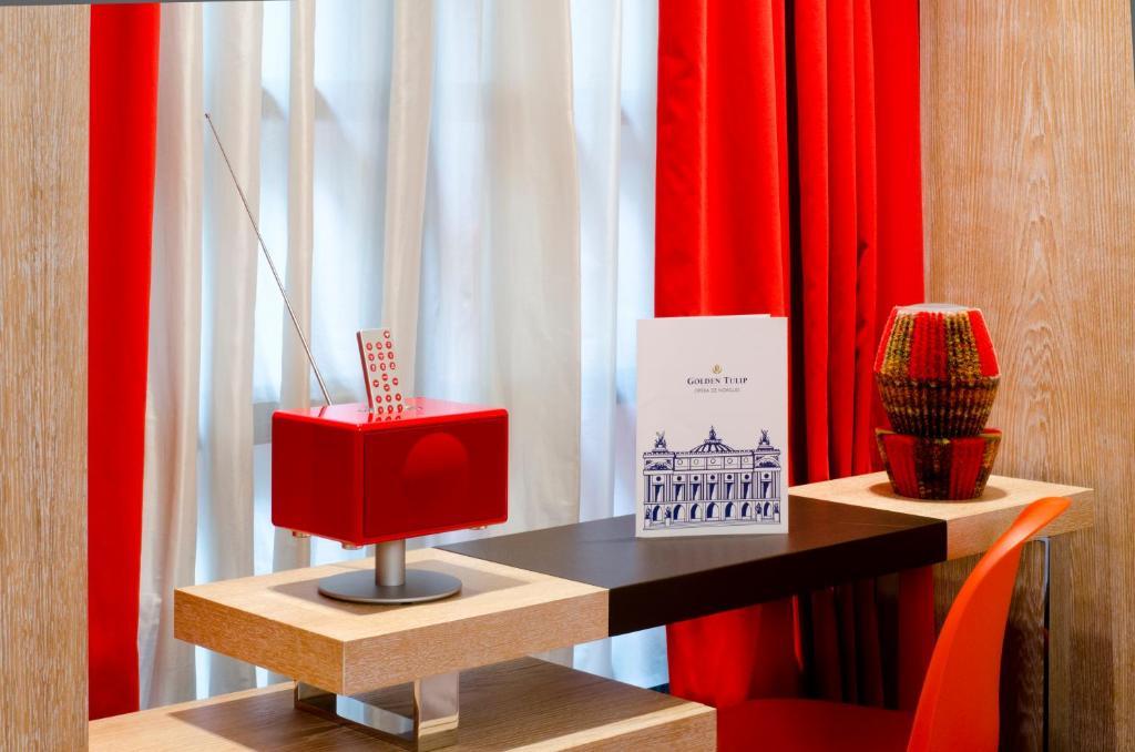 Deluxe Çift Kişilik veya İki Yataklı Oda