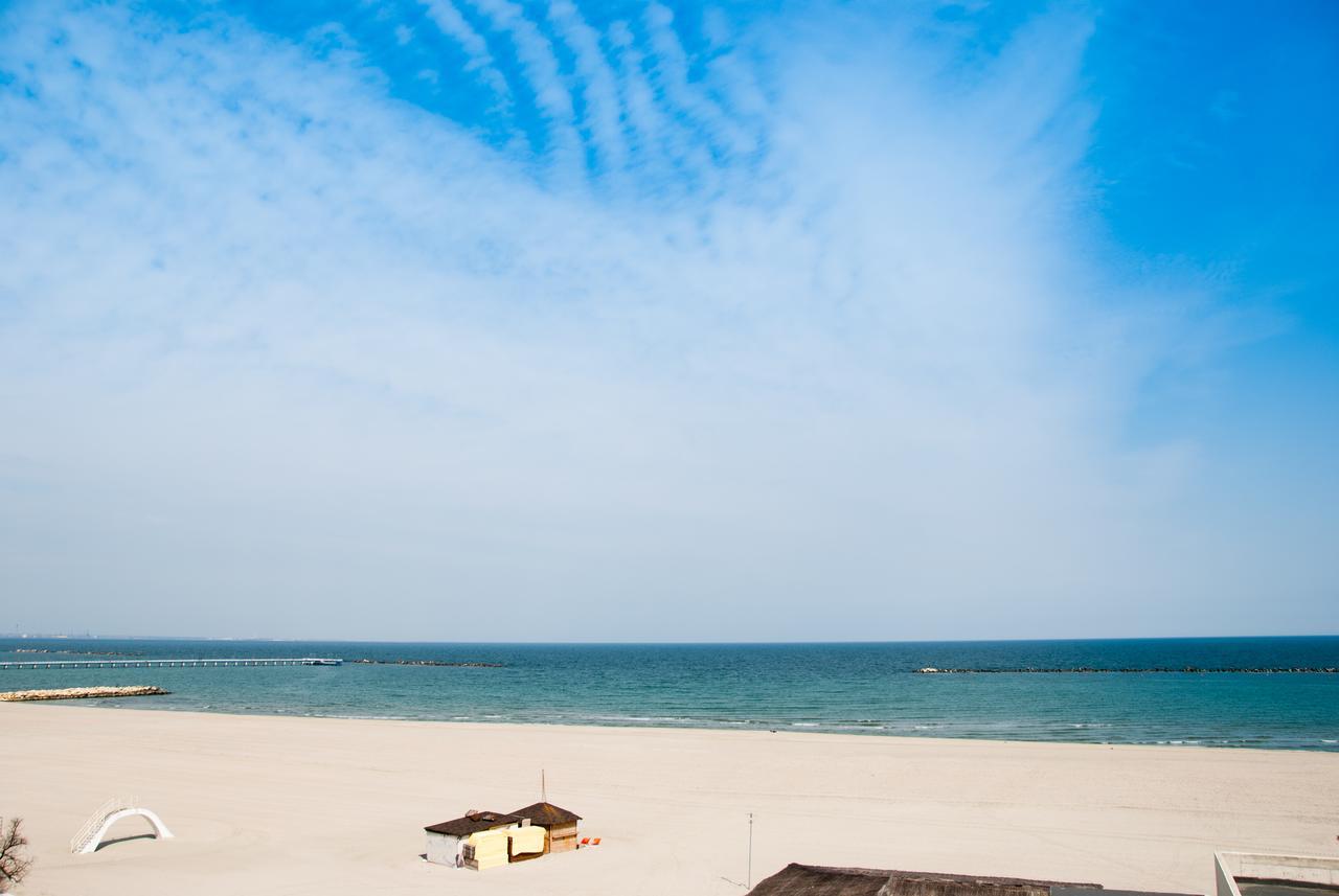 Double Room with Balcony and Lateral Sea View