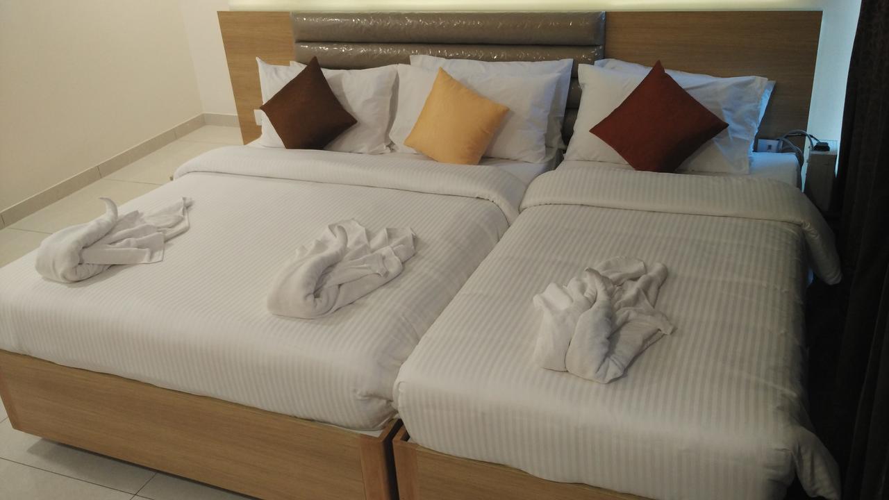 Deluxe Triple Room (Single Person not allowed)