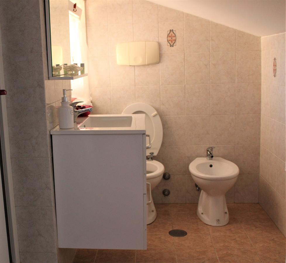 Comfort Triple Room with Shower