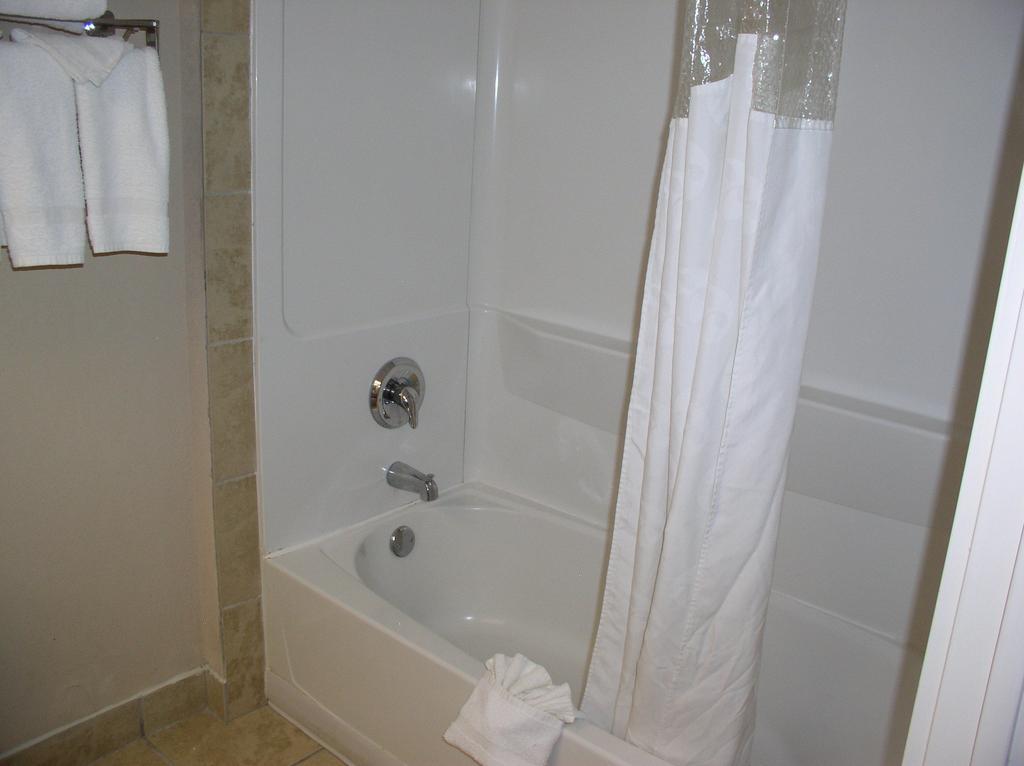 Double Room with Two Double Beds and Interior Hall - Non-Smoking