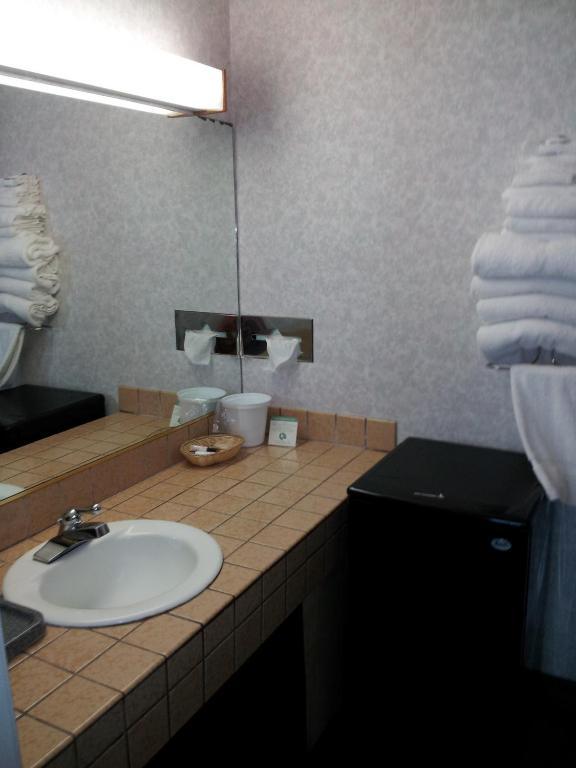 Nichtraucherzimmer mit Kingsize- oder Queensize-Bett
