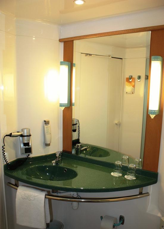 Standard Double Room,260250941:JPEG