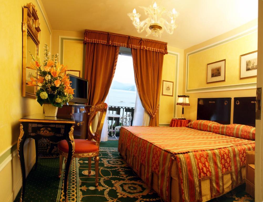 Double Room with Lake View