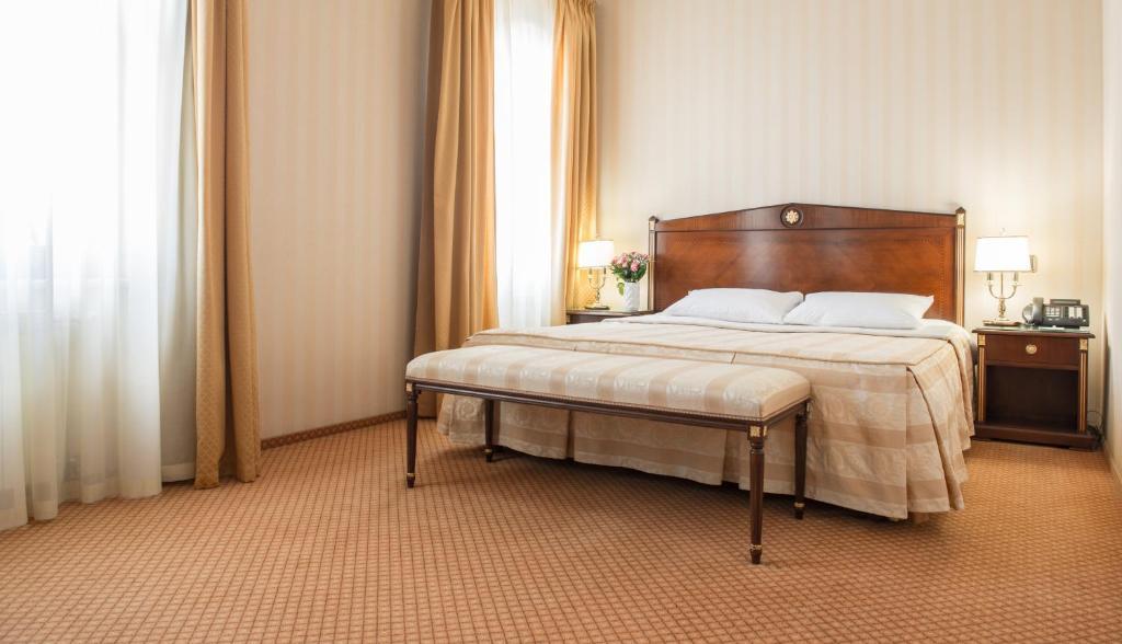 Executive King Room,61383988:JPEG