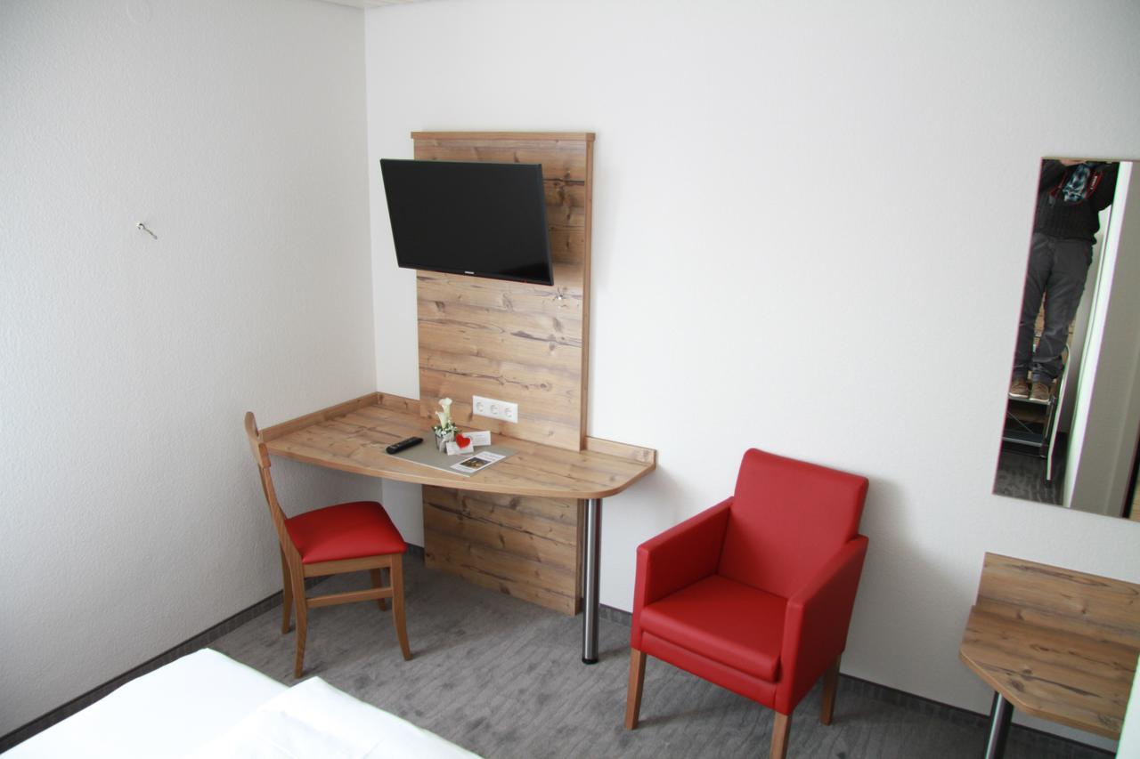 Superior Single Room,613614745:JPEG