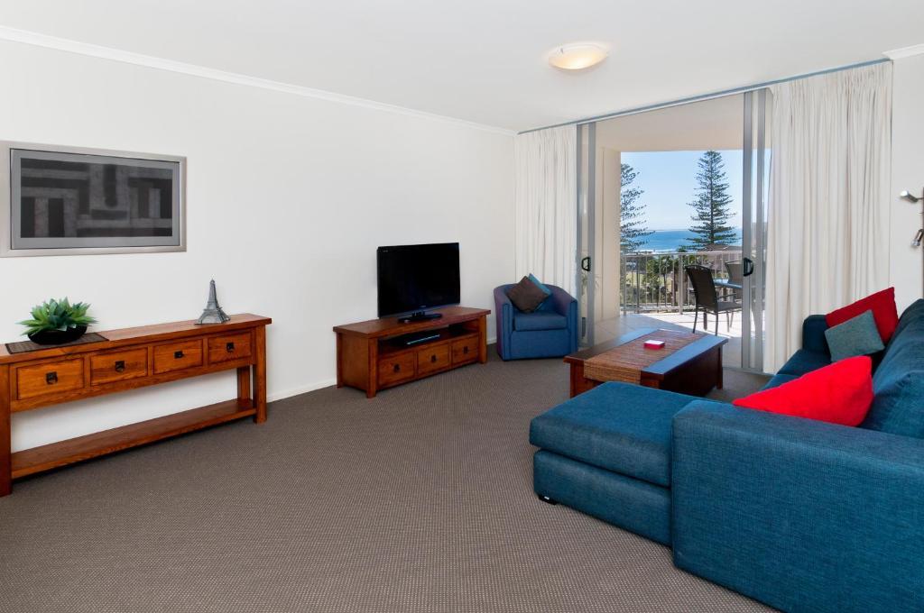 Three-Bedroom Apartment with Ocean View