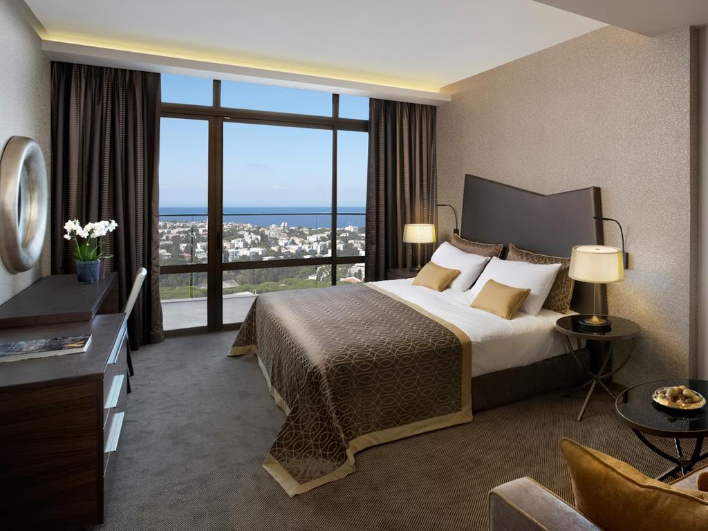 Deluxe Carmel & Sea View Room