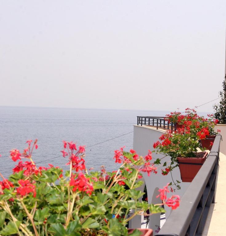 Superior Triple Room with Balcony and Sea View