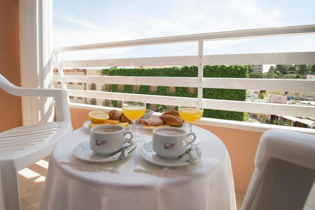 Double or Twin Room with Balcony