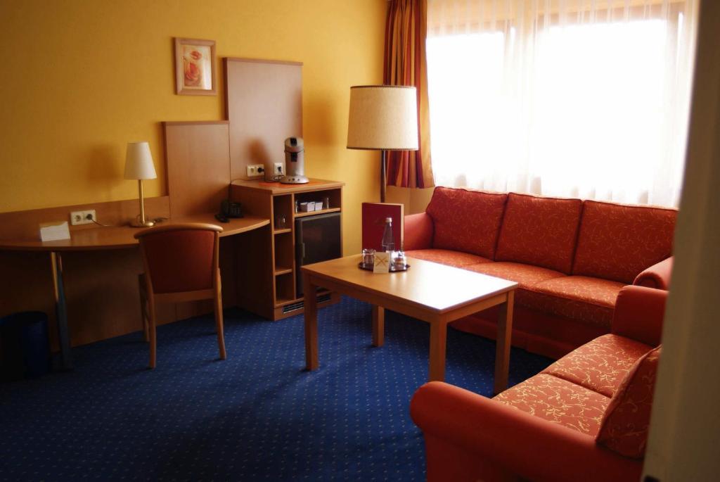 Quadruple Room,61958020:JPEG