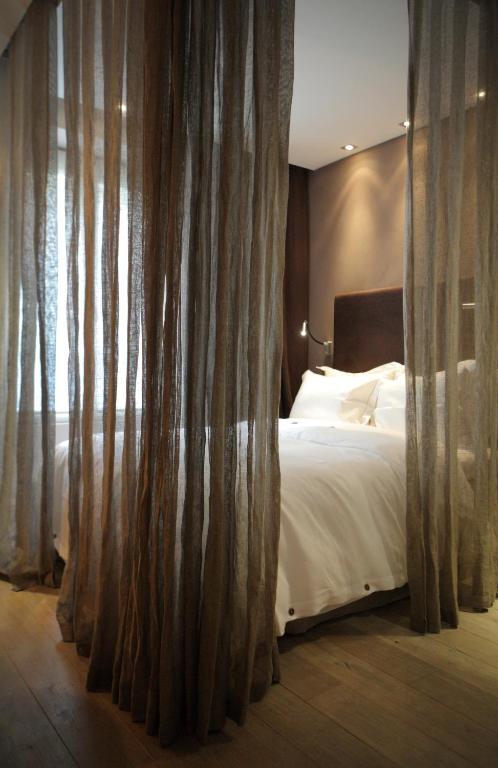 Intuition Room,62070064:JPEG