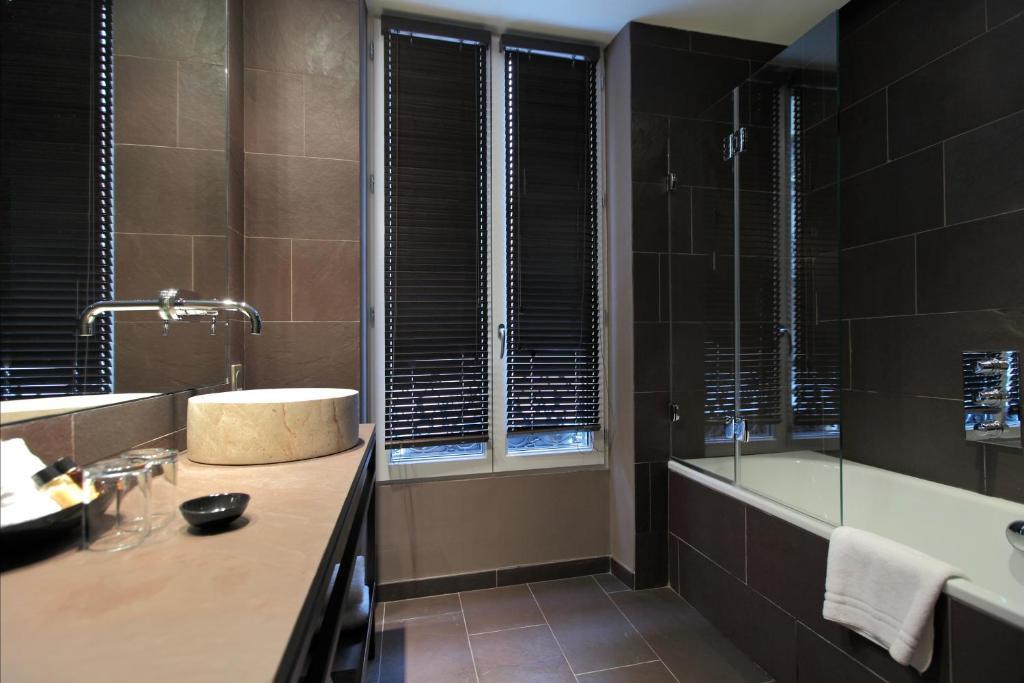 Emotion Room,62070121:JPEG