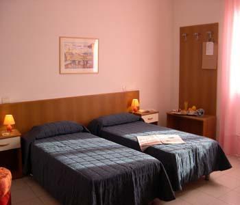 Quarto Duplo