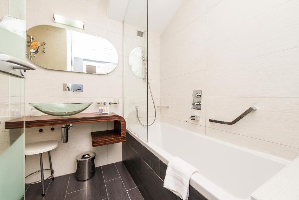 Classic Double or Twin Room with Balcony,62192275:JPEG