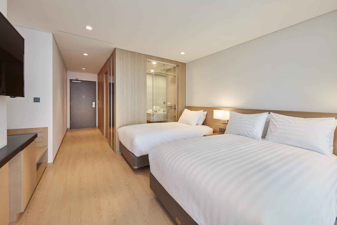 [ ] Deluxe Twin Room Pine Tree or Lake View 2~3F No Pool access & Jacuzzi Base PAX 2 Additional Fee Upon Check,915526519:JPEG