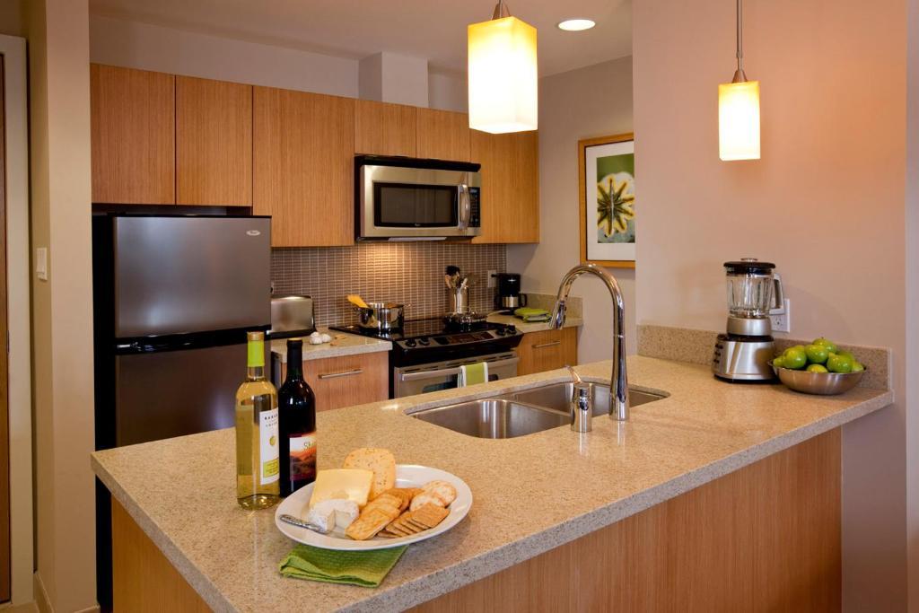 Two-Bedroom Suite with Lake View