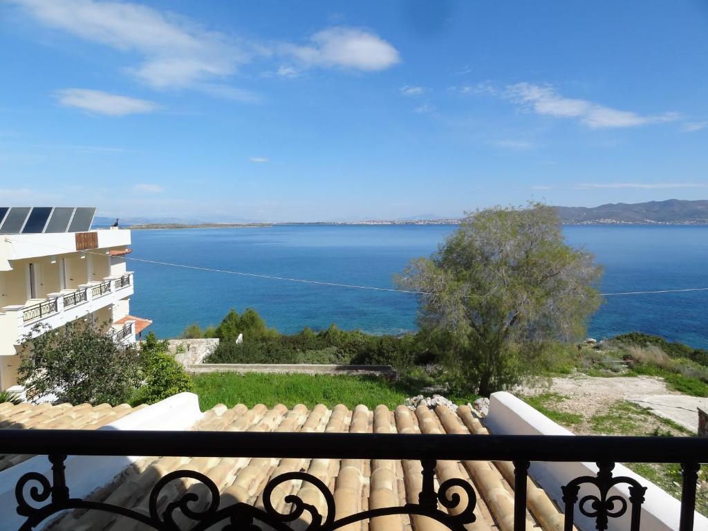 Standard Double or Twin Room with Partial Sea View