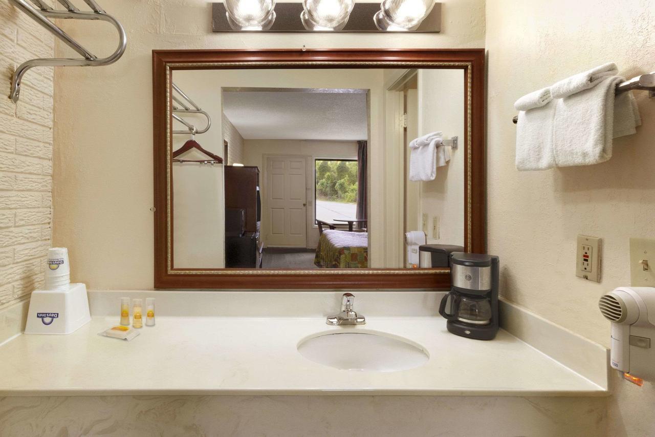 Double Room with Two Double Beds - Non-Smoking