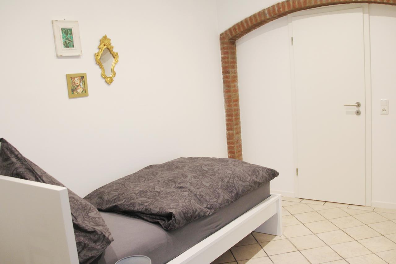 Dreibettzimmer mit Gemeinschafts-WC