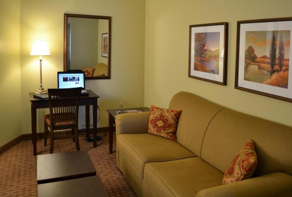 King Suite with Sofa Bed