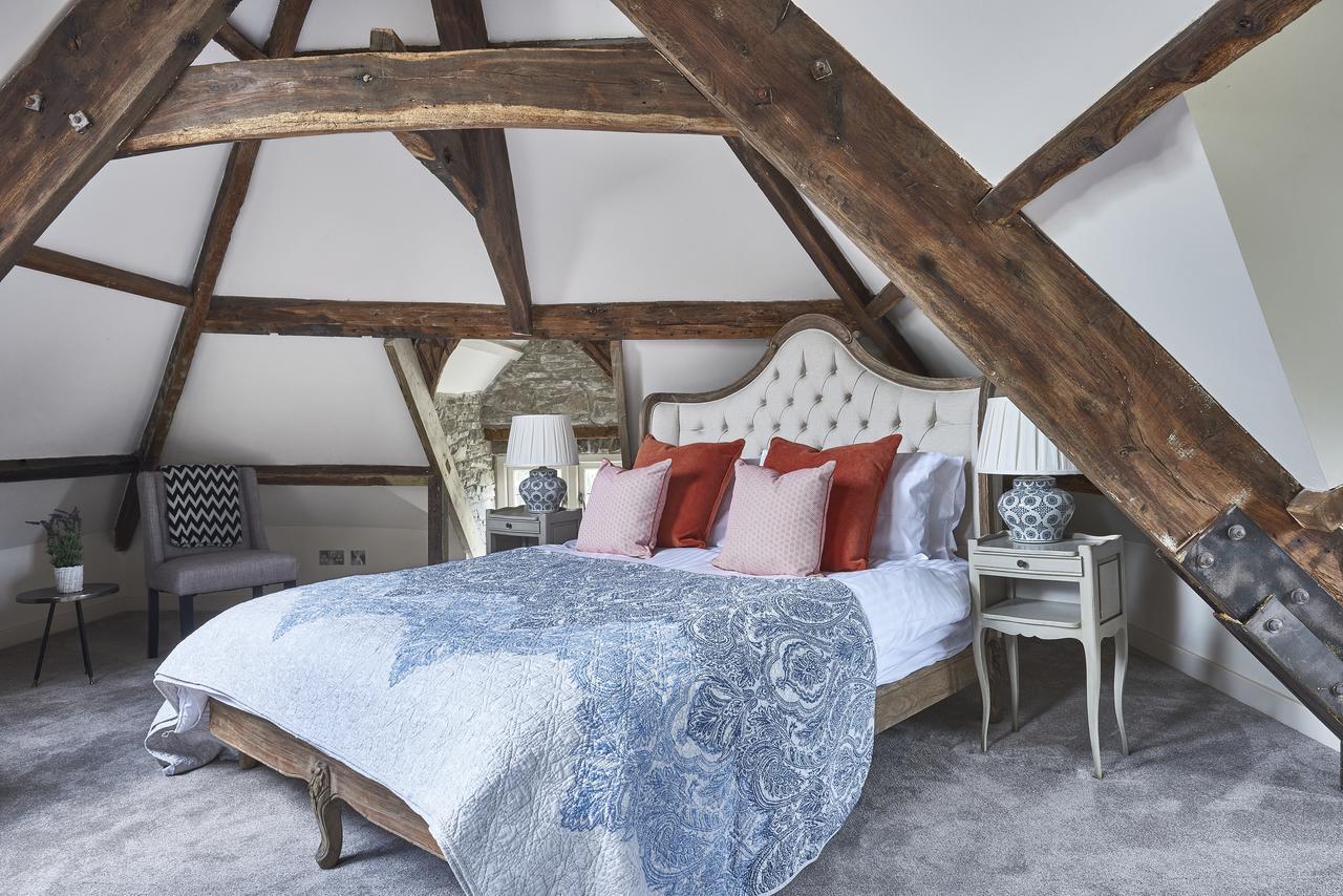 Deluxe King Suite