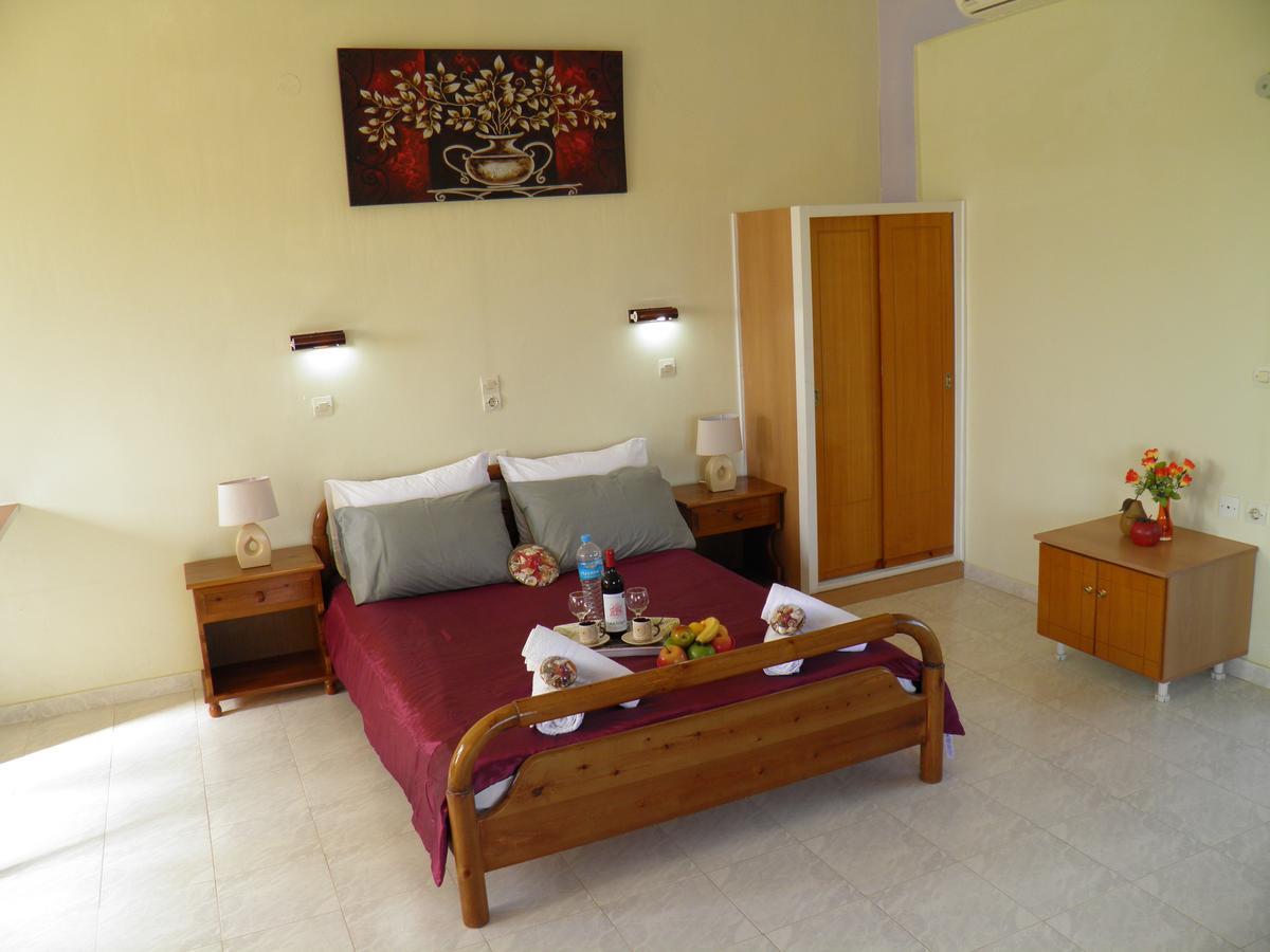 Triple Room with Pool View