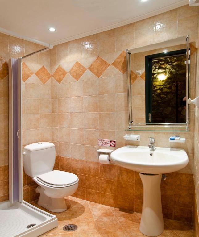 Budget Double Room,1365279965:JPEG