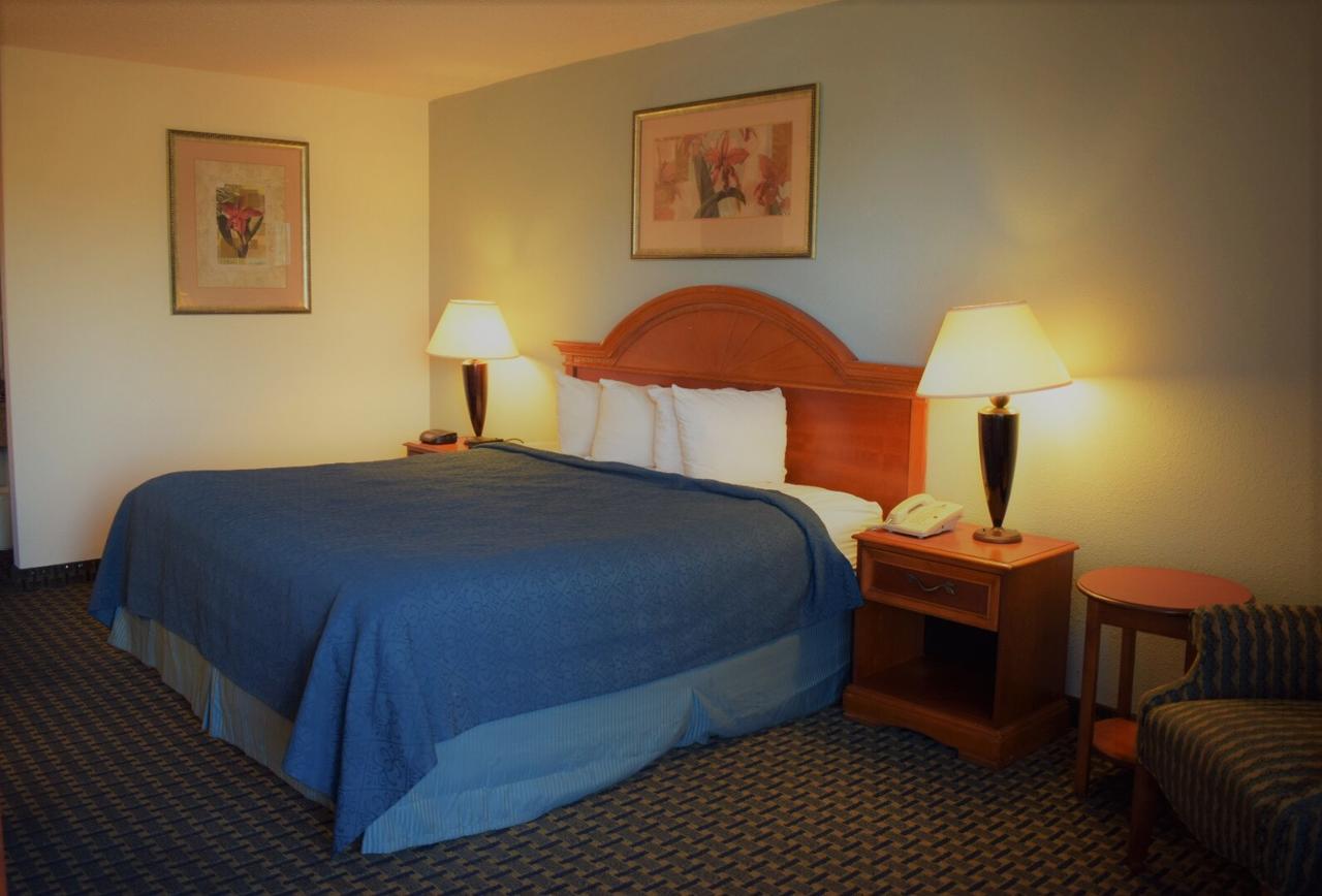 King Room - Non-Smoking