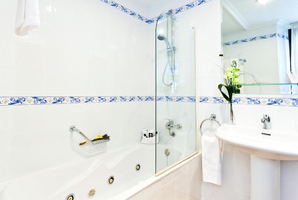 Tweepersoonskamer met Woonkamer