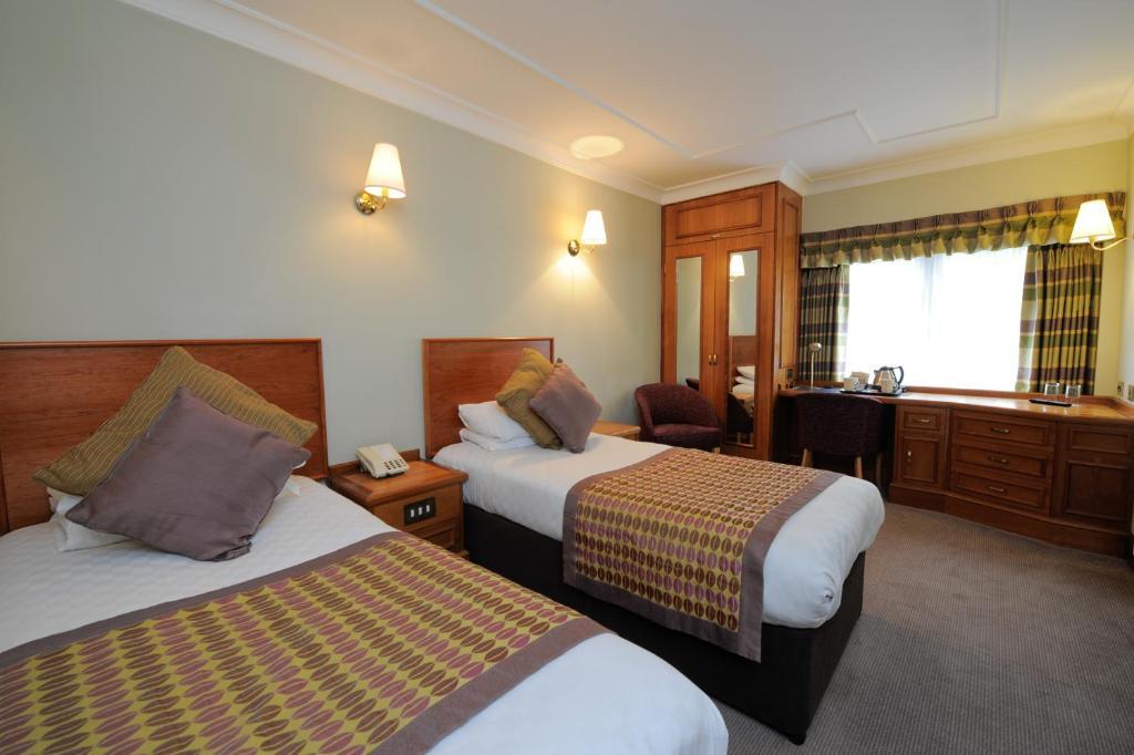 Standard Twin Room - Non-Smoking