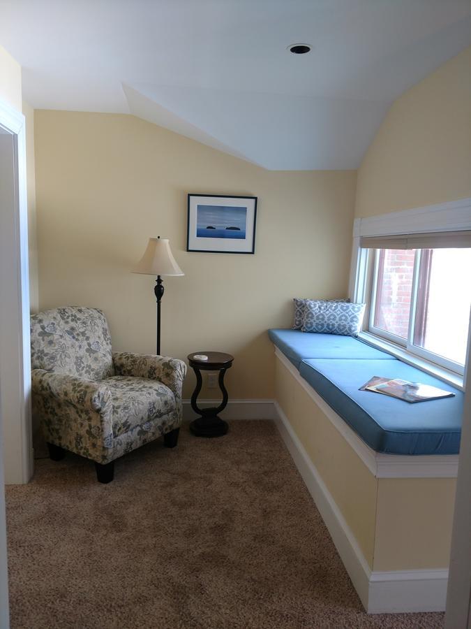 Queen Suite with Sea View