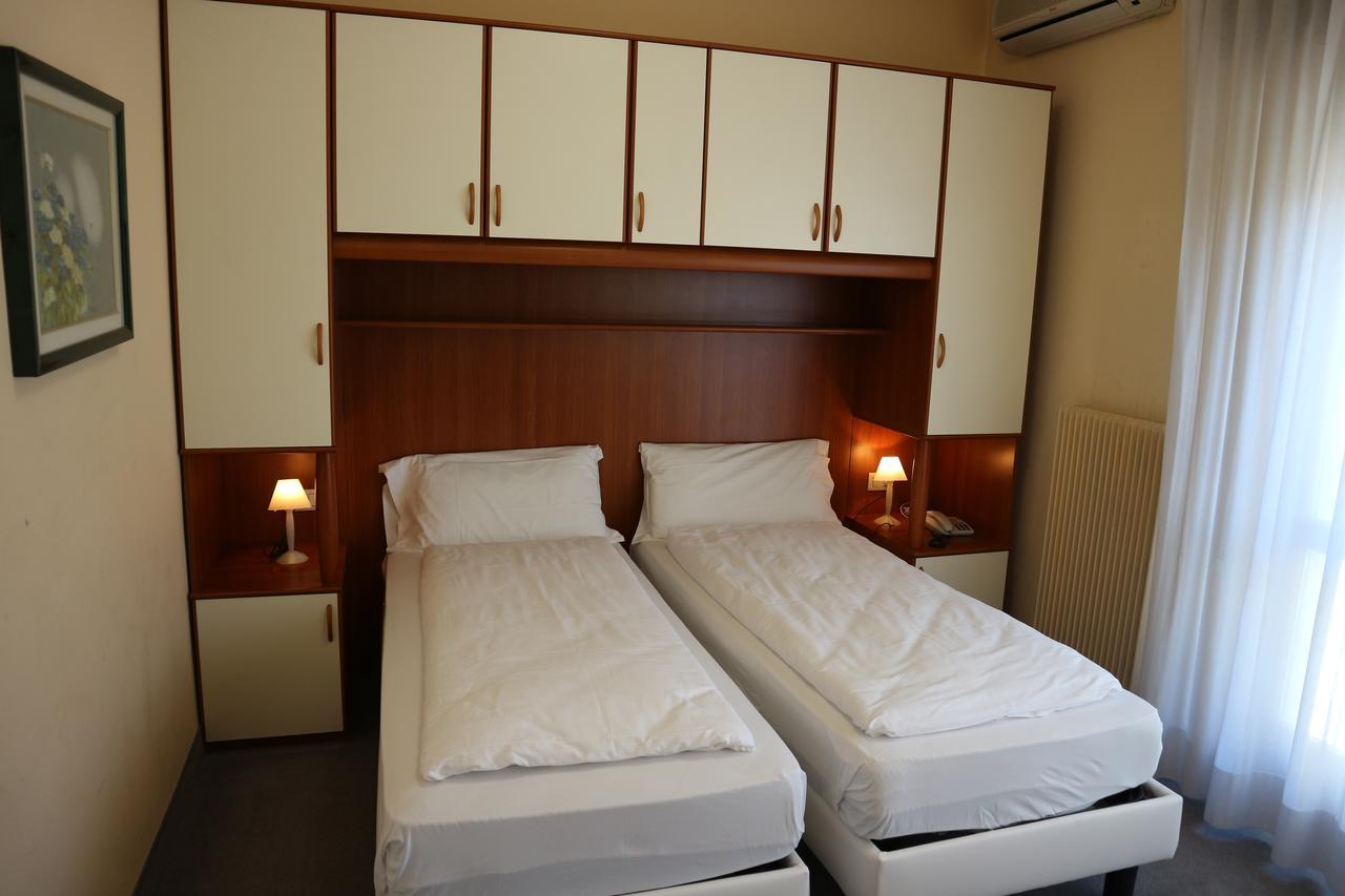 Standard Double Room,1644405850:JPEG