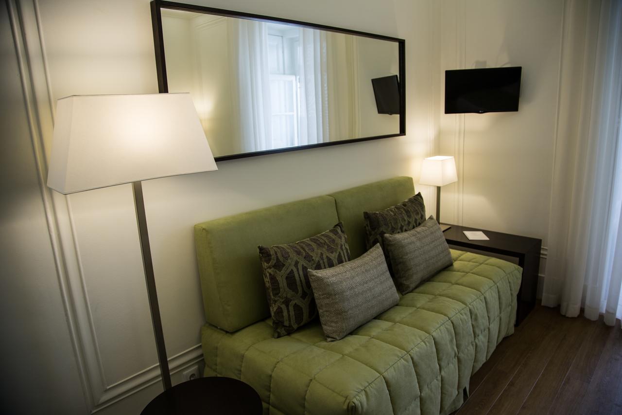 Triple Room with Balcony