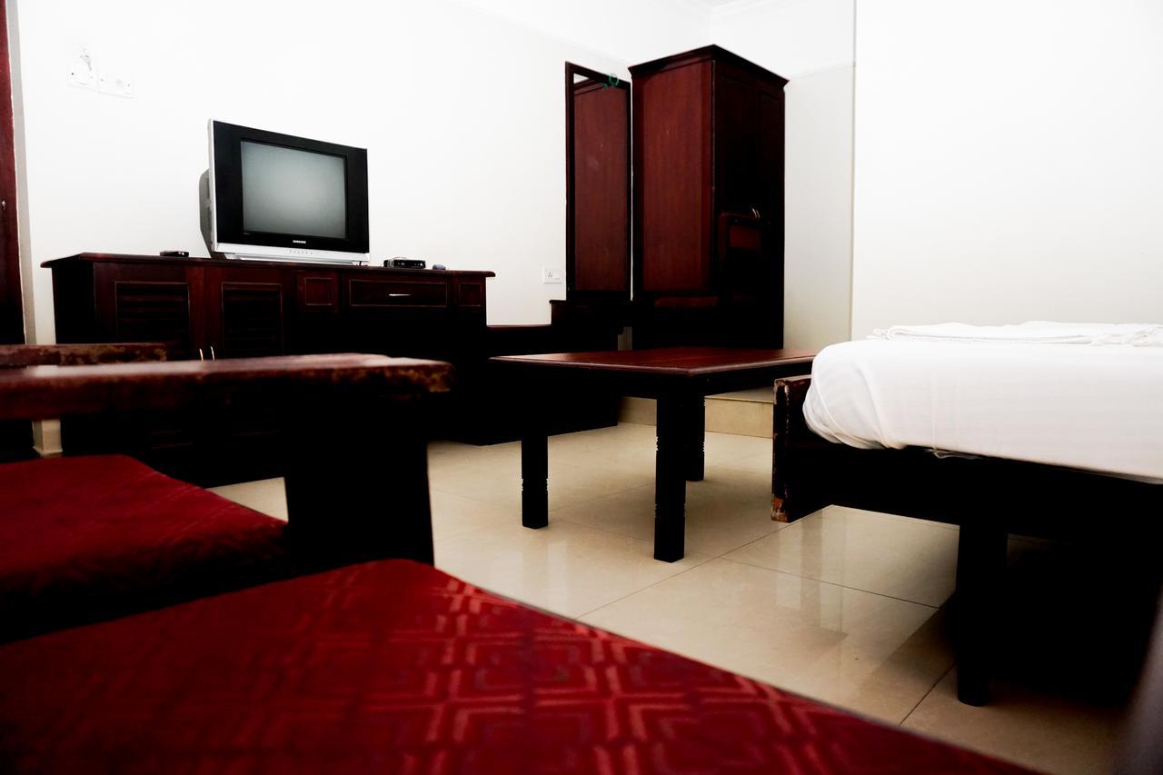 Deluxe Double Room with Air Conditioning