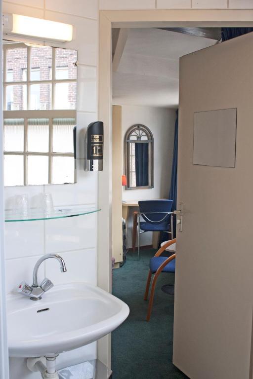 Double Room with Spa Bath,710628016:JPEG