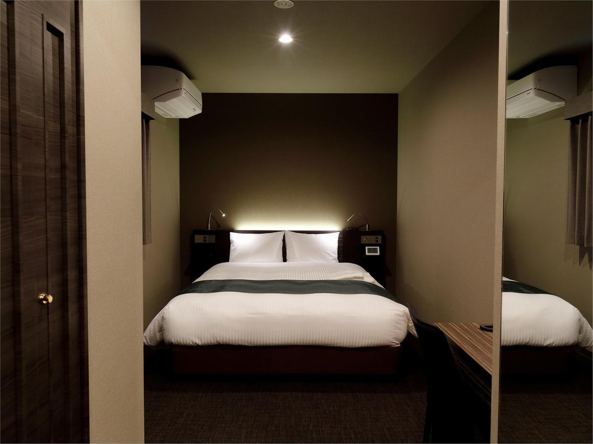 Standard Double Room - Non-Smoking,664888113:JPEG