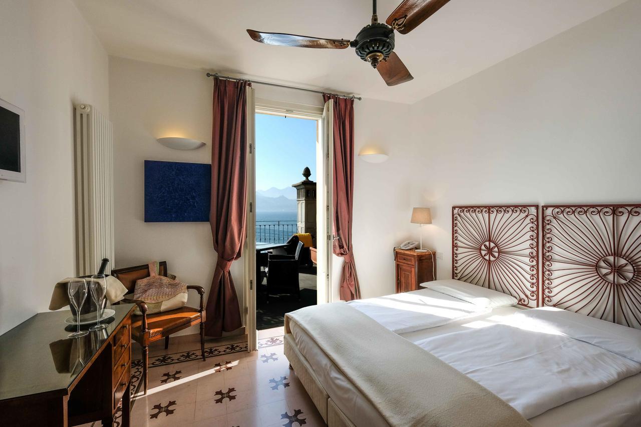 Doppel-/Zweibettzimmer mit eigener Terrasse
