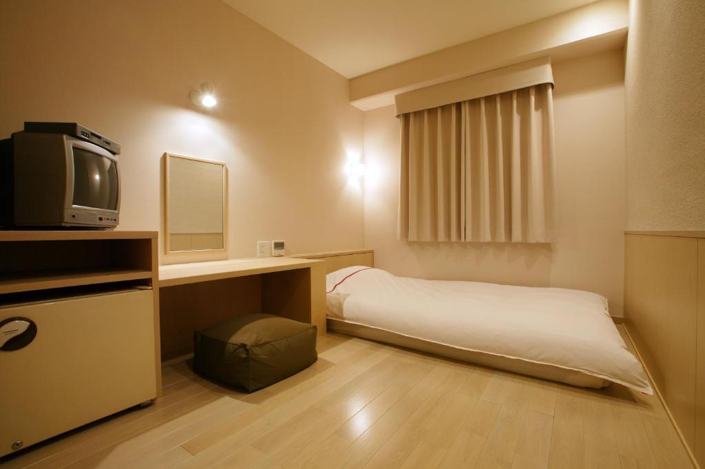 Double Room with Small Double Bed - Non-Smoking